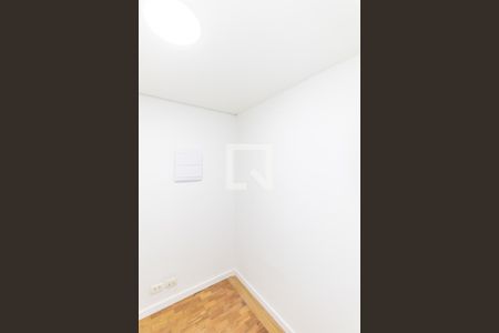 Apartamento à venda com 140m², 3 quartos e 2 vagas Apartamento à venda com 140m², 3 quartos e 2 vagasQuarto de Serviço