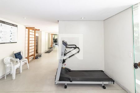Apartamento à venda com 140m², 3 quartos e 2 vagas Apartamento à venda com 140m², 3 quartos e 2 vagasÁrea comum - Academia