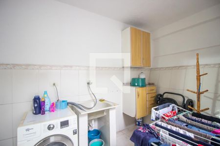 Casa de condomínio à venda com 140m², 3 quartos e 2 vagas Casa de condomínio à venda com 140m², 3 quartos e 2 vagasÁrea de Serviço