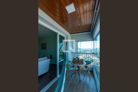 Apartamento à venda com 115m², 3 quartos e 2 vagas Apartamento à venda com 115m², 3 quartos e 2 vagasVaranda da Sala