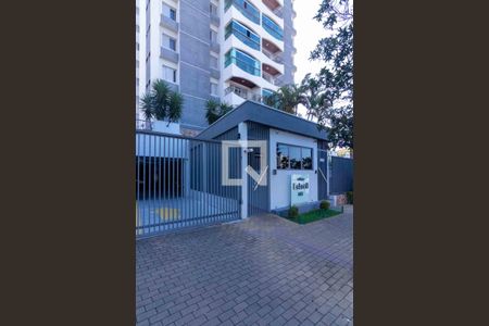 Apartamento à venda com 115m², 3 quartos e 2 vagas Apartamento à venda com 115m², 3 quartos e 2 vagasFachada e portaria