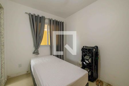 Casa de condomínio à venda com 220m², 4 quartos e 4 vagas Casa de condomínio à venda com 220m², 4 quartos e 4 vagasSuíte 1