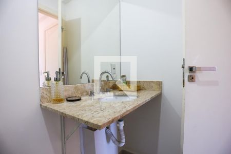 Apartamento para alugar com 55m², 1 quarto e sem vagaSuíte - banheiro - detalhes