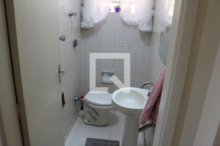 Casa à venda com 186m², 3 quartos e 2 vagas Casa à venda com 186m², 3 quartos e 2 vagasLavabo