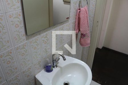 Casa à venda com 186m², 3 quartos e 2 vagas Casa à venda com 186m², 3 quartos e 2 vagasLavabo