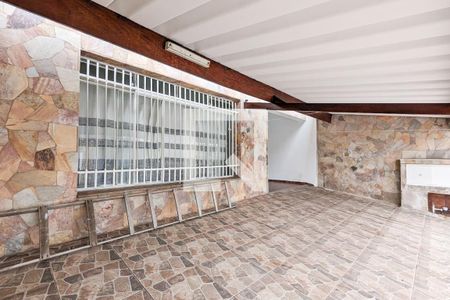Casa à venda com 300m², 4 quartos e 2 vagas Casa à venda com 300m², 4 quartos e 2 vagasGaragem