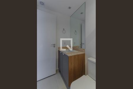 Banheiro de kitnet/studio para alugar com 1 quarto, 25m² em Vila Mariana, São Paulo