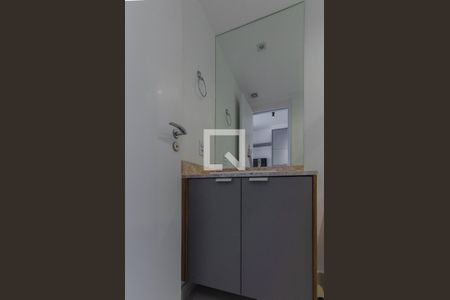 Banheiro de kitnet/studio para alugar com 1 quarto, 25m² em Vila Mariana, São Paulo