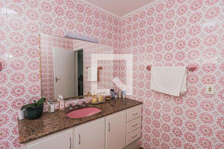 Casa à venda com 253m², 3 quartos e 1 vaga Casa à venda com 253m², 3 quartos e 1 vagaBanheiro 2