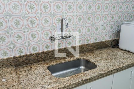 Casa à venda com 253m², 3 quartos e 1 vaga Casa à venda com 253m², 3 quartos e 1 vagaCozinha e copa