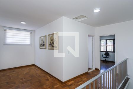 Casa à venda com 253m², 3 quartos e 1 vaga Casa à venda com 253m², 3 quartos e 1 vagaCorredor