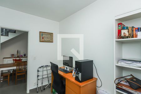 Casa à venda com 253m², 3 quartos e 1 vaga Casa à venda com 253m², 3 quartos e 1 vagaHome office