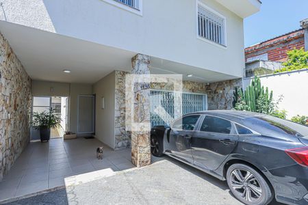 Casa à venda com 253m², 3 quartos e 1 vaga Casa à venda com 253m², 3 quartos e 1 vagaGaragem