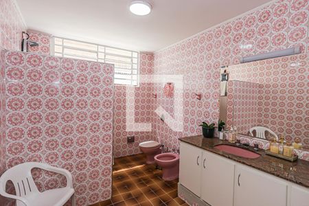 Casa à venda com 253m², 3 quartos e 1 vaga Casa à venda com 253m², 3 quartos e 1 vagaBanheiro 2