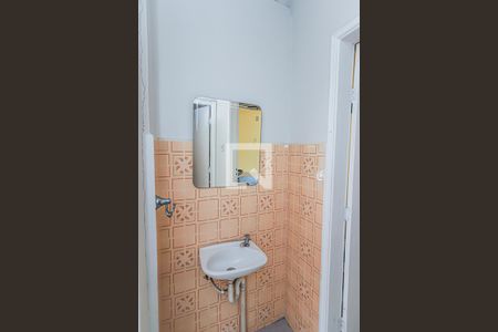 Casa à venda com 253m², 3 quartos e 1 vaga Casa à venda com 253m², 3 quartos e 1 vagaBanheiro de serviço