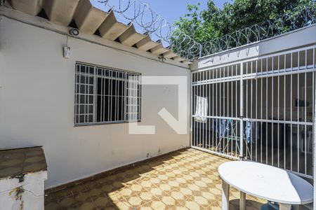 Casa à venda com 253m², 3 quartos e 1 vaga Casa à venda com 253m², 3 quartos e 1 vagaQuintal