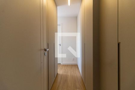 Apartamento à venda com 120m², 3 quartos e 2 vagas Apartamento à venda com 120m², 3 quartos e 2 vagasCloset da Suíte 1