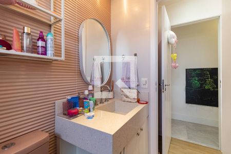 Apartamento à venda com 120m², 3 quartos e 2 vagas Apartamento à venda com 120m², 3 quartos e 2 vagasBanheiro da Suíte 2