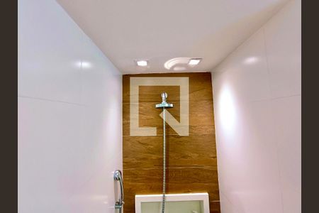 Apartamento à venda com 105m², 3 quartos e 2 vagasBanheiro social 