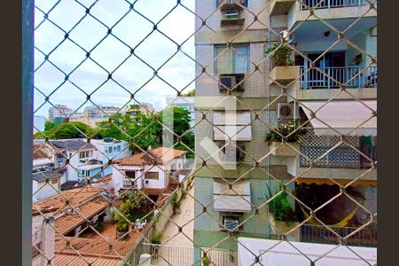 Apartamento à venda com 105m², 3 quartos e 2 vagasSuíte vista 