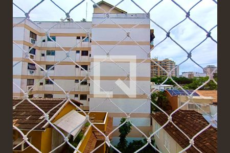 Apartamento à venda com 105m², 3 quartos e 2 vagasÁrea serviço  vista 
