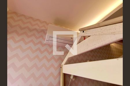 Apartamento à venda com 105m², 3 quartos e 2 vagasQuarto 1