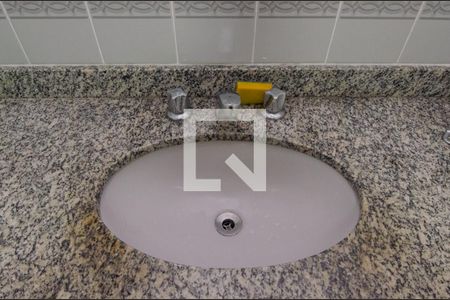 Apartamento à venda com 65m², 2 quartos e 1 vaga Apartamento à venda com 65m², 2 quartos e 1 vagaBanheiro da Suíte