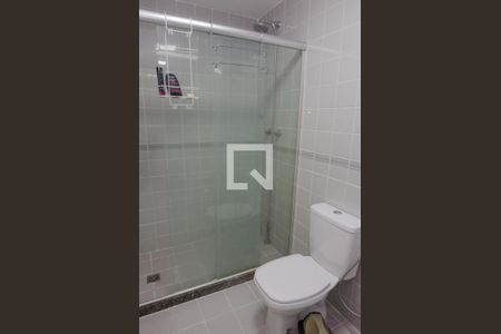 Apartamento à venda com 65m², 2 quartos e 1 vaga Apartamento à venda com 65m², 2 quartos e 1 vagaBanheiro da Suíte