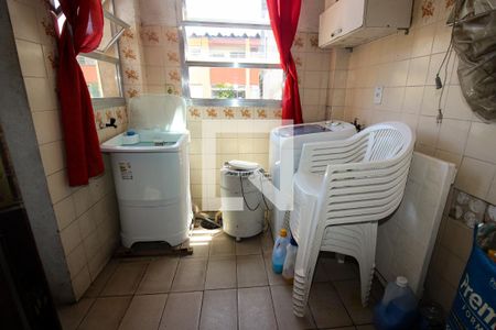 Casa à venda com 250m², 4 quartos e 2 vagas Casa à venda com 250m², 4 quartos e 2 vagasÁrea de Serviço