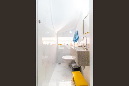 Casa à venda com 124m², 2 quartos e 2 vagas Casa à venda com 124m², 2 quartos e 2 vagasLavabo