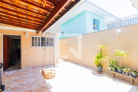 Casa à venda com 124m², 2 quartos e 2 vagas Casa à venda com 124m², 2 quartos e 2 vagasQuintal