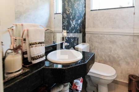 Casa à venda com 145m², 4 quartos e 2 vagas Casa à venda com 145m², 4 quartos e 2 vagasLavabo