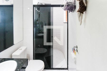 Casa à venda com 145m², 4 quartos e 2 vagas Casa à venda com 145m², 4 quartos e 2 vagasBanheiro da Suíte