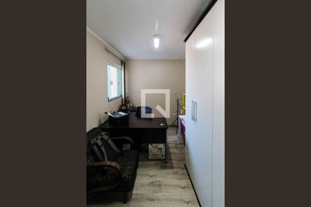 Casa à venda com 145m², 4 quartos e 2 vagas Casa à venda com 145m², 4 quartos e 2 vagasCloset Suite 03