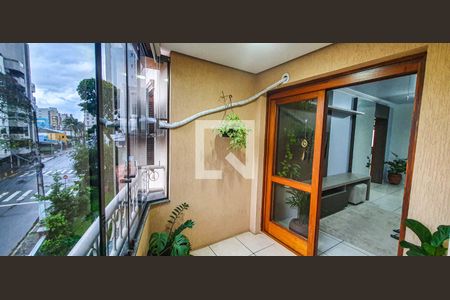 Apartamento à venda com 77m², 2 quartos e 1 vaga Apartamento à venda com 77m², 2 quartos e 1 vagaSacada