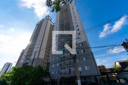 Apartamento para alugar com 57m², 2 quartos e 1 vaga Apartamento para alugar com 57m², 2 quartos e 1 vagaFachada