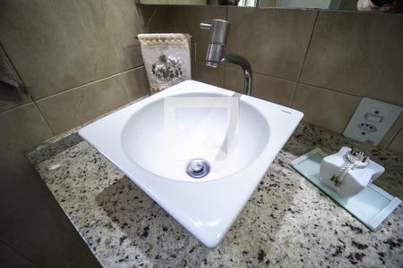 Apartamento à venda com 65m², 2 quartos e 1 vaga Apartamento à venda com 65m², 2 quartos e 1 vagaBanheiro