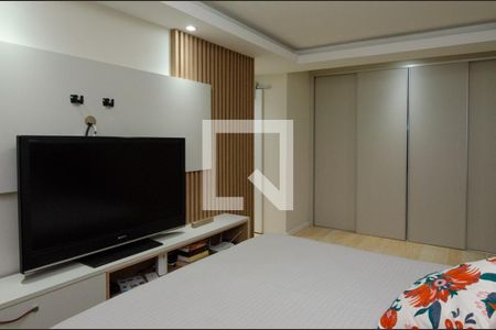 Apartamento à venda com 150m², 3 quartos e 2 vagas Apartamento à venda com 150m², 3 quartos e 2 vagasSuite