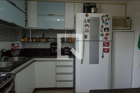 Apartamento à venda com 150m², 3 quartos e 2 vagas Apartamento à venda com 150m², 3 quartos e 2 vagasCozinha