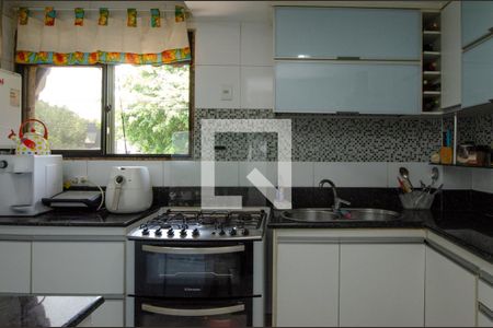 Apartamento à venda com 150m², 3 quartos e 2 vagas Apartamento à venda com 150m², 3 quartos e 2 vagasCozinha