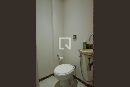 Apartamento à venda com 150m², 3 quartos e 2 vagas Apartamento à venda com 150m², 3 quartos e 2 vagasLavabo