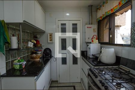 Apartamento à venda com 150m², 3 quartos e 2 vagas Apartamento à venda com 150m², 3 quartos e 2 vagasCozinha