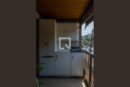 Apartamento à venda com 150m², 3 quartos e 2 vagas Apartamento à venda com 150m², 3 quartos e 2 vagasVaranda