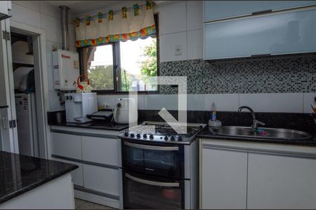 Apartamento à venda com 150m², 3 quartos e 2 vagas Apartamento à venda com 150m², 3 quartos e 2 vagasCozinha