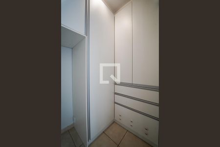 Apartamento à venda com 108m², 3 quartos e 2 vagasÁrea de Serviço