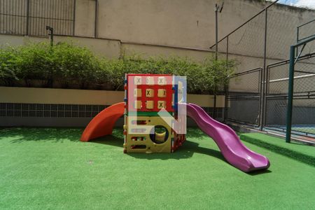 Apartamento à venda com 108m², 3 quartos e 2 vagasÁrea comum - Playground