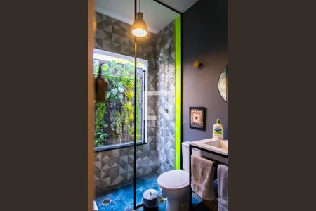 Casa à venda com 160m², 3 quartos e 1 vaga Casa à venda com 160m², 3 quartos e 1 vagaBanheiro da Edícula