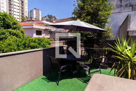 Casa à venda com 160m², 3 quartos e 1 vaga Casa à venda com 160m², 3 quartos e 1 vagaTerraço