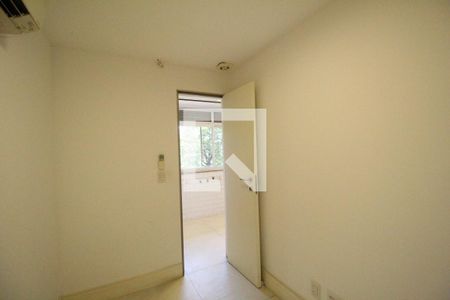 Apartamento à venda com 150m², 4 quartos e 2 vagasÁrea de serviço - Quarto