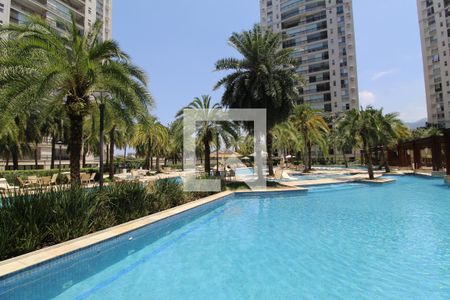 Apartamento à venda com 150m², 4 quartos e 2 vagasÁrea comum - Piscina
